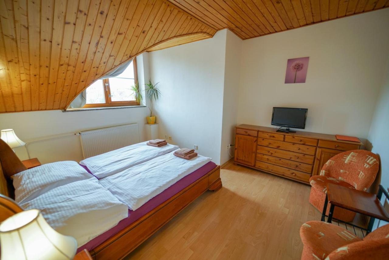 Penzion Fantazia Poprad - Self Check-In Dış mekan fotoğraf