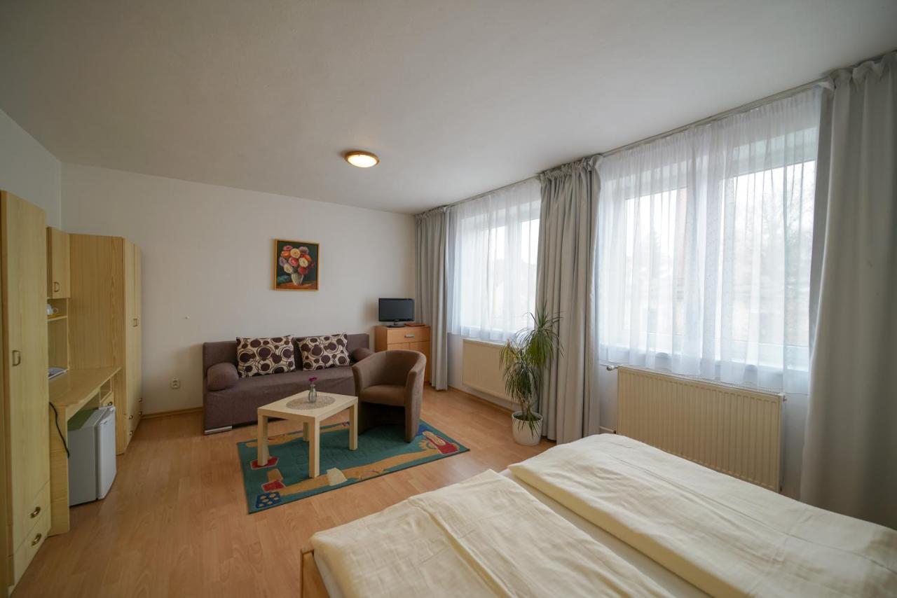 Penzion Fantazia Poprad - Self Check-In Dış mekan fotoğraf